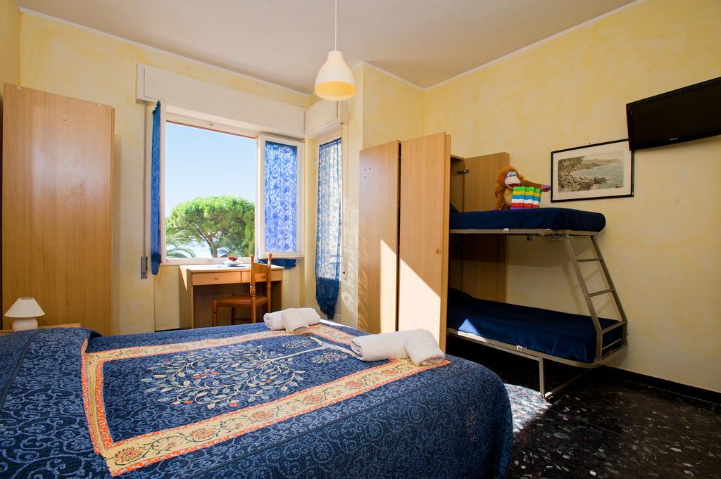 Hotel Lido Pietra Ligure Room photo
